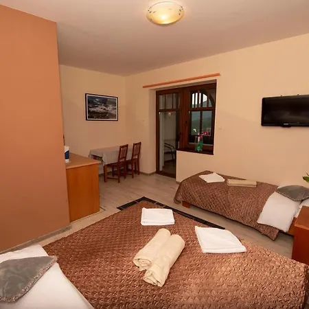 Bed & Breakfast Na Skrocie 3*