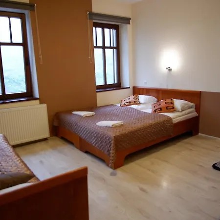 Bed & Breakfast Na Skrocie 3*